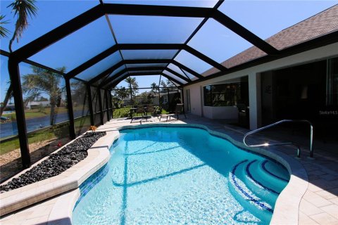 House in Rotonda, Florida 3 bedrooms, 155.8 sq.m. № 373283 - photo 21