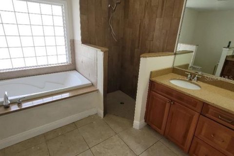 House in North Port, Florida 3 bedrooms, 183.11 sq.m. № 1717561 - photo 18