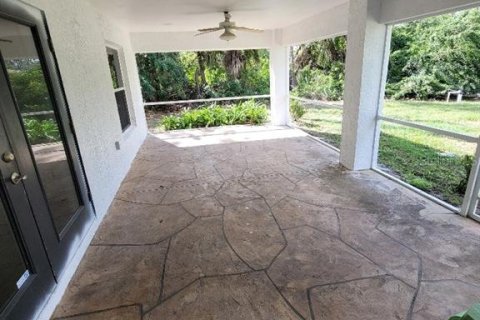 House in North Port, Florida 3 bedrooms, 183.11 sq.m. № 1717561 - photo 20