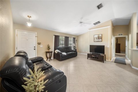 House in North Port, Florida 3 bedrooms, 124.3 sq.m. № 2151613 - photo 6