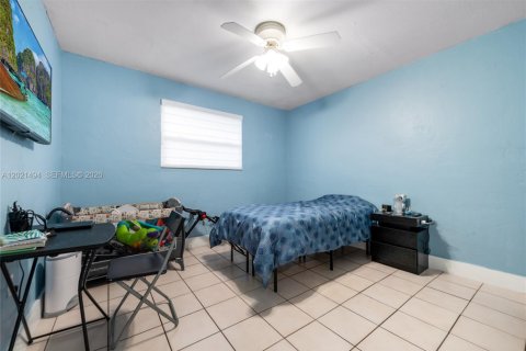 Condo in Hialeah, Florida, 2 bedrooms № 2154660 - photo 5