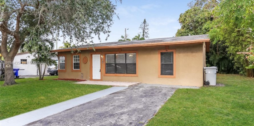 Дом в Помпано-Бич, Флорида 3 спальни, 103.77м2 № 1992706