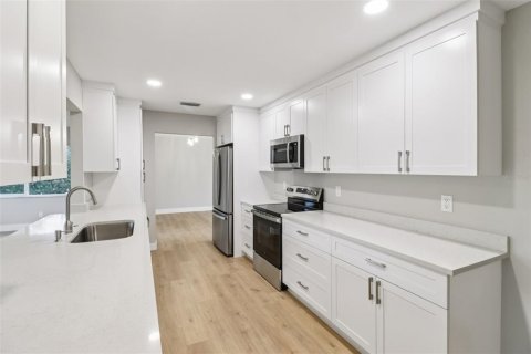 Купить виллу или дом в Делтона, Флорида 9 комнат, 166.02м2, № 2102045 - фото 7