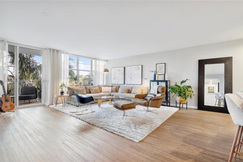 Copropriété à vendre à North Miami, Floride: 2 chambres, 110.37 m2 № 1968725 - photo 3