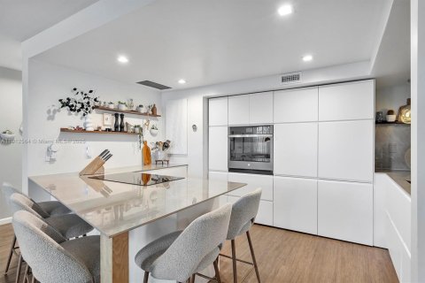 Copropriété à vendre à North Miami, Floride: 2 chambres, 110.37 m2 № 1968725 - photo 15