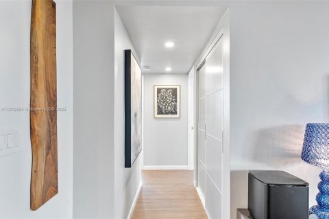 Copropriété à vendre à North Miami, Floride: 2 chambres, 110.37 m2 № 1968725 - photo 16