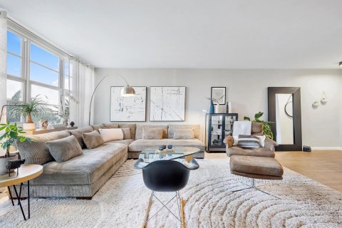 Copropriété à vendre à North Miami, Floride: 2 chambres, 110.37 m2 № 1968725 - photo 5