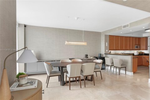 Купить кондоминиум в Авентура, Флорида 3 спальни, 303.05м2, № 1862361 - фото 16