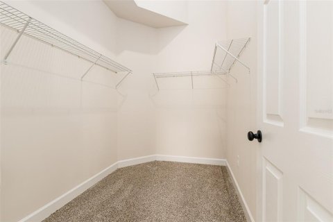 House in Lakeland, Florida 3 bedrooms, 193.42 sq.m. № 2303020 - photo 13