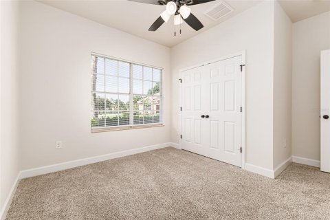 House in Lakeland, Florida 3 bedrooms, 193.42 sq.m. № 2303020 - photo 25