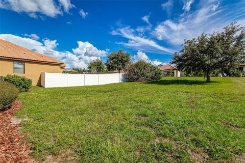 House in Lakeland, Florida 3 bedrooms, 193.42 sq.m. № 2303020 - photo 29