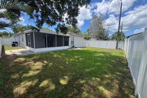 Villa ou maison à louer à Tampa, Floride: 3 chambres, 120.59 m2 № 2092979 - photo 21