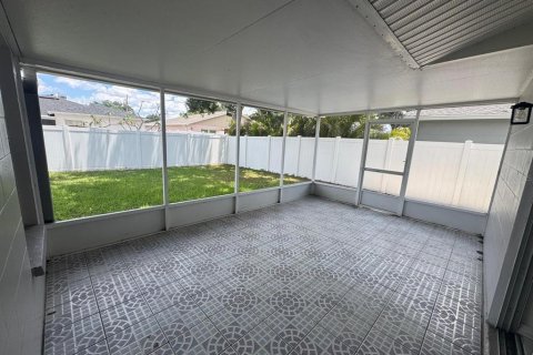 Villa ou maison à louer à Tampa, Floride: 3 chambres, 120.59 m2 № 2092979 - photo 19
