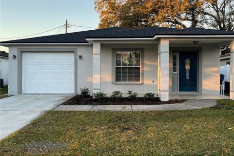 Villa ou maison à Tampa, Floride 3 chambres, 120.59 m2 № 2092979