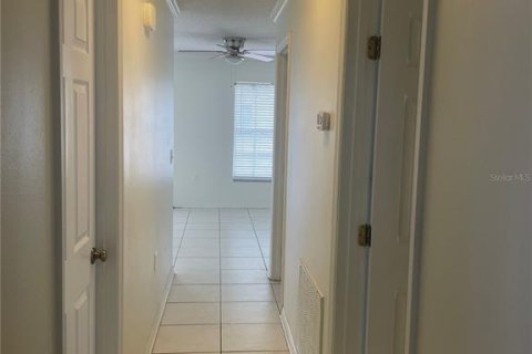 Villa ou maison à louer à Tampa, Floride: 3 chambres, 120.59 m2 № 2092979 - photo 11