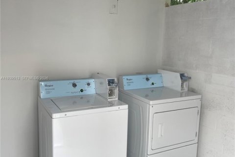 Appartement à louer à Miami, Floride: 1 chambre, 117.06 m2 № 1997573 - photo 7