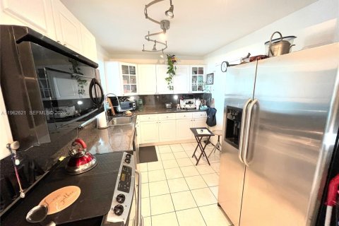 Купить кондоминиум в Майами-Бич, Флорида 1 спальня, 84.73м2, № 2027807 - фото 10