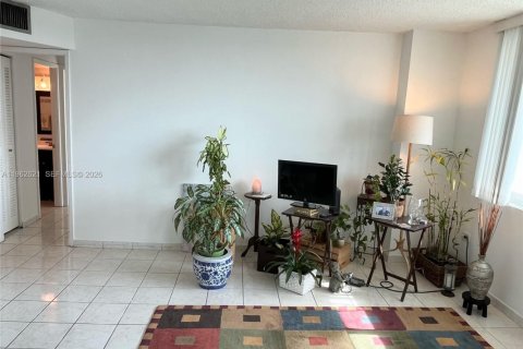 Купить кондоминиум в Майами-Бич, Флорида 1 спальня, 84.73м2, № 2027807 - фото 5