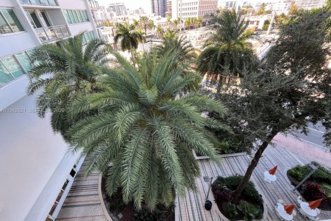 Купить кондоминиум в Майами-Бич, Флорида 1 спальня, 84.73м2, № 2027807 - фото 2