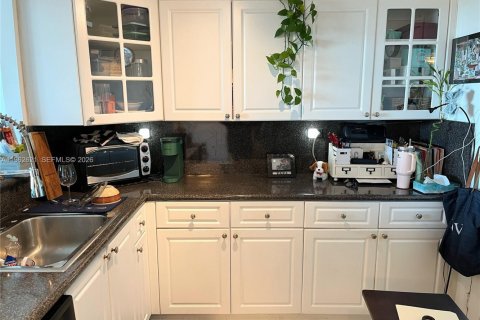 Купить кондоминиум в Майами-Бич, Флорида 1 спальня, 84.73м2, № 2027807 - фото 8