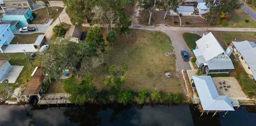 Terrain à Homosassa, Floride № 2101020