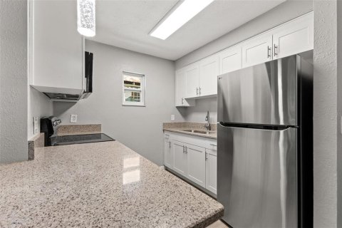 Apartment in Tampa, Florida 3 bedrooms, 145.67 sq.m. № 1903937 - photo 10