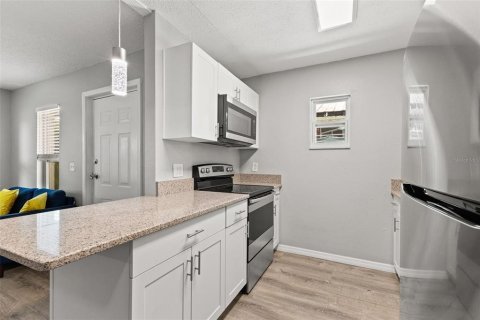 Apartment in Tampa, Florida 3 bedrooms, 145.67 sq.m. № 1903937 - photo 7