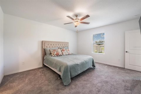House in Plant City, Florida 5 bedrooms, 224.36 sq.m. № 2123205 - photo 30