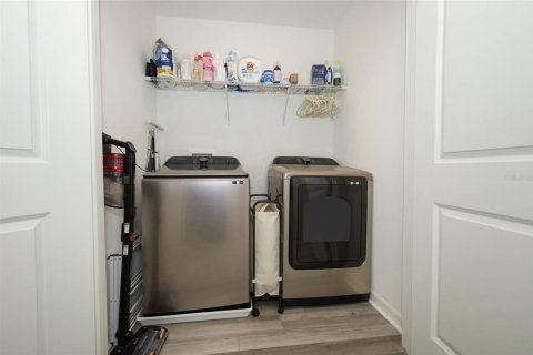 Touwnhouse à vendre à Sanford, Floride: 3 chambres, 146.32 m2 № 2373049 - photo 28