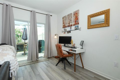 Touwnhouse à vendre à Sanford, Floride: 3 chambres, 146.32 m2 № 2373049 - photo 16