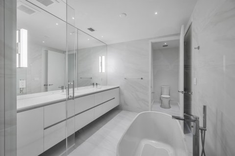 Copropriété à vendre à Pompano Beach, Floride: 3 chambres, 195.65 m2 № 2191499 - photo 18