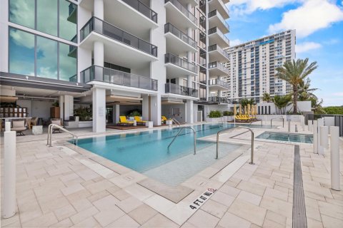 Copropriété à vendre à Pompano Beach, Floride: 3 chambres, 195.65 m2 № 2191499 - photo 28
