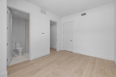 Copropriété à vendre à Pompano Beach, Floride: 3 chambres, 195.65 m2 № 2191499 - photo 25