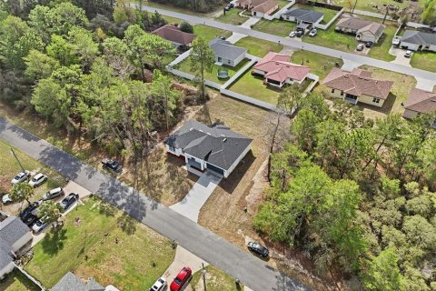 House in Ocala, Florida 4 bedrooms, 167.41 sq.m. № 2143044 - photo 4