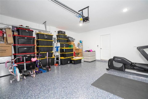 House in Davenport, Florida 5 bedrooms, 251.49 sq.m. № 2091693 - photo 28