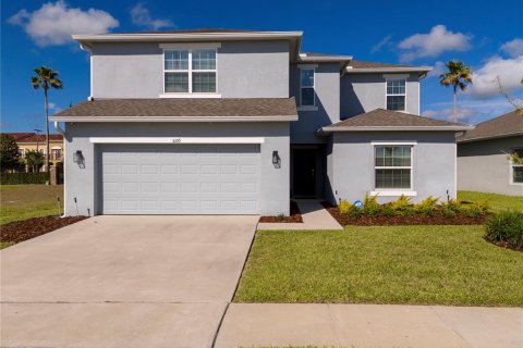 House in Davenport, Florida 5 bedrooms, 251.49 sq.m. № 2091693