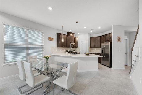 House in Clermont, Florida 4 bedrooms, 225.1 sq.m. № 1841921 - photo 2