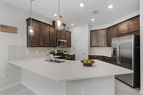 House in Clermont, Florida 4 bedrooms, 225.1 sq.m. № 1841921 - photo 8