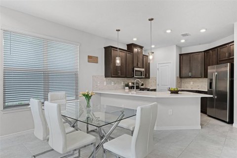House in Clermont, Florida 4 bedrooms, 225.1 sq.m. № 1841921 - photo 16