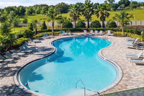 House in Clermont, Florida 4 bedrooms, 225.1 sq.m. № 1841921 - photo 3