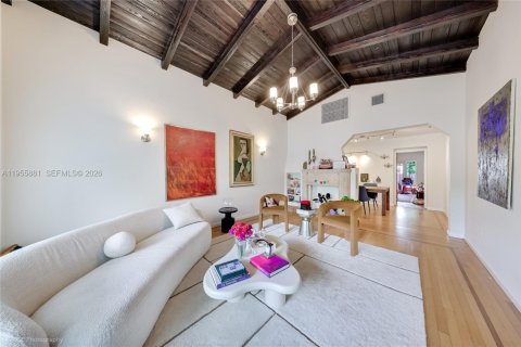 Casa en venta en Miami, Florida, 3 dormitorios, 143.16 m2 № 2011574 - foto 5