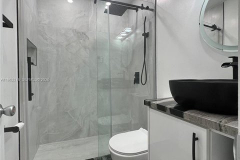Townhouse in Hialeah, Florida 3 bedrooms, 103.59 sq.m. № 2090911 - photo 3