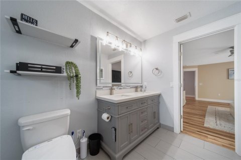 House in North Port, Florida 3 bedrooms, 258.64 sq.m. № 1749675 - photo 25