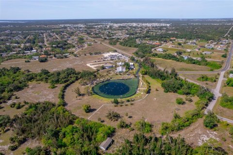 House in North Port, Florida 3 bedrooms, 258.64 sq.m. № 1749675 - photo 9