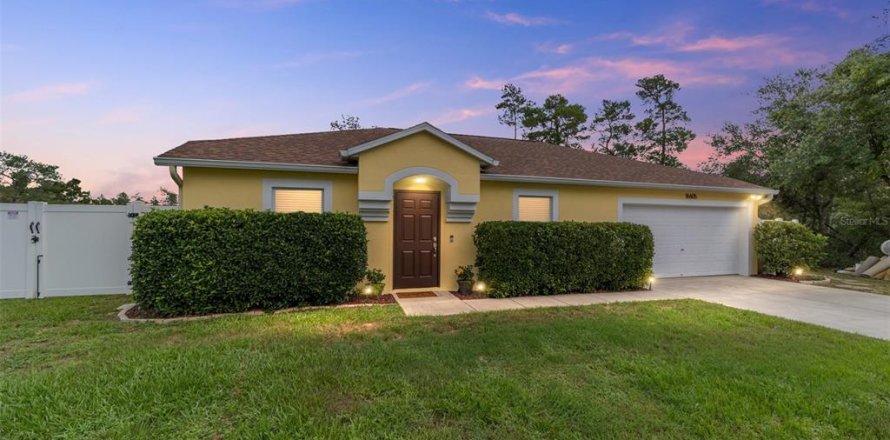 House in Ocala, Florida 3 bedrooms, 130.99 sq.m. № 1787882