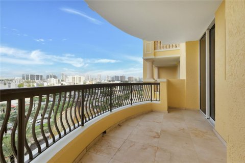 Copropriété à vendre à Sunny Isles Beach, Floride: 3 chambres, 205.69 m2 № 1959971 - photo 8