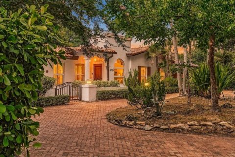 House in Boca Raton, Florida 3 bedrooms, 334.54 sq.m. № 2288597 - photo 5