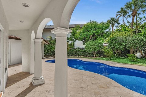 House in Boca Raton, Florida 3 bedrooms, 334.54 sq.m. № 2288597 - photo 6