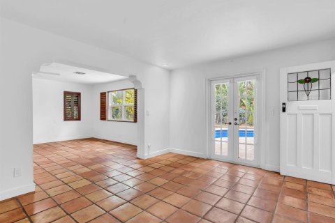 House in Boca Raton, Florida 3 bedrooms, 334.54 sq.m. № 2288597 - photo 11