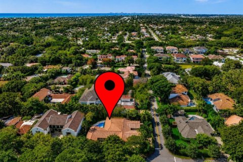 House in Boca Raton, Florida 3 bedrooms, 334.54 sq.m. № 2288597 - photo 4